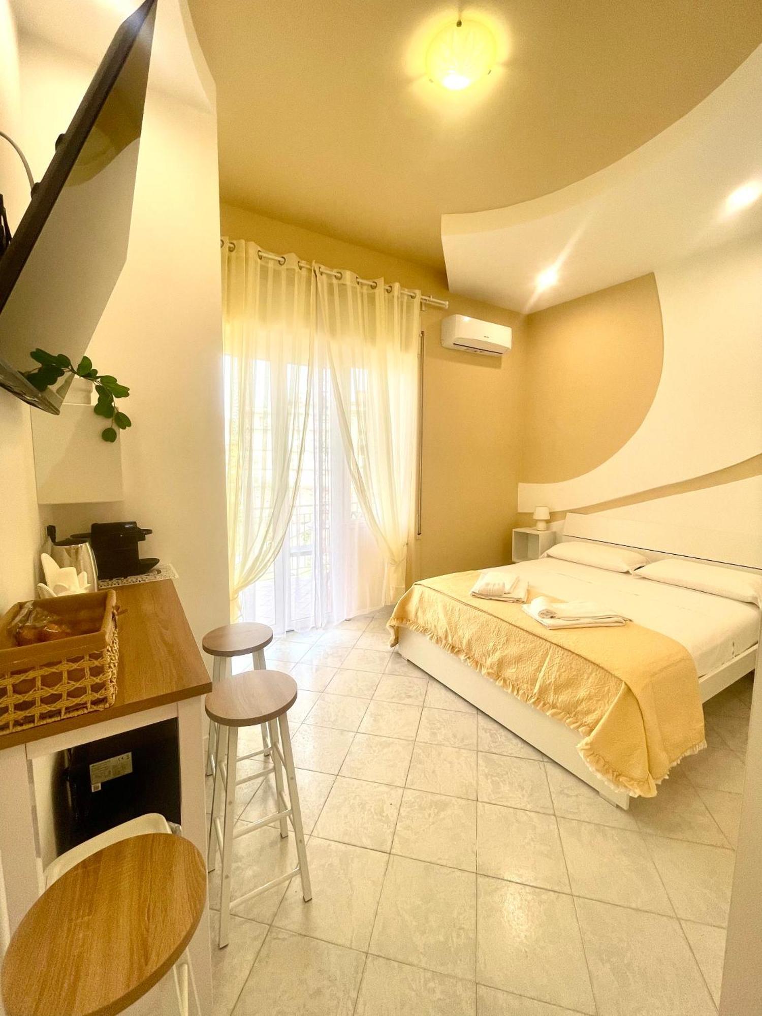 مبيت وإفطار نابولي Terrazza Garibaldi المظهر الخارجي الصورة